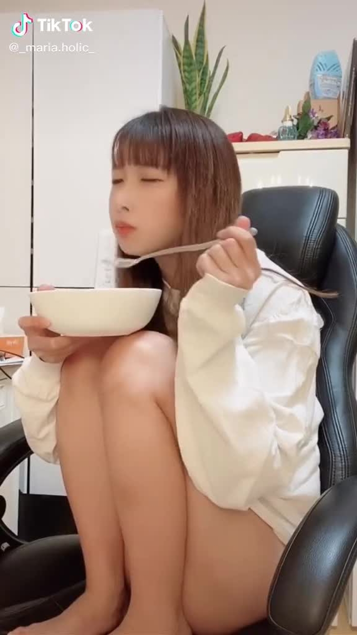 食べすぎ家いすぎ映画見過ぎゲームしすぎ
