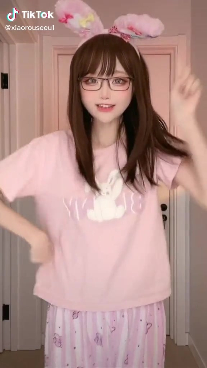 羞答答的玫瑰静悄悄的开  ,#tiktokindia #暑期游戏玩玩节 #foryou #国风合伙人 #白蛇2青蛇劫起 #小柔SeeU #tik_tok #cosplay #勇敢牛牛不怕困难 #声控电眼术