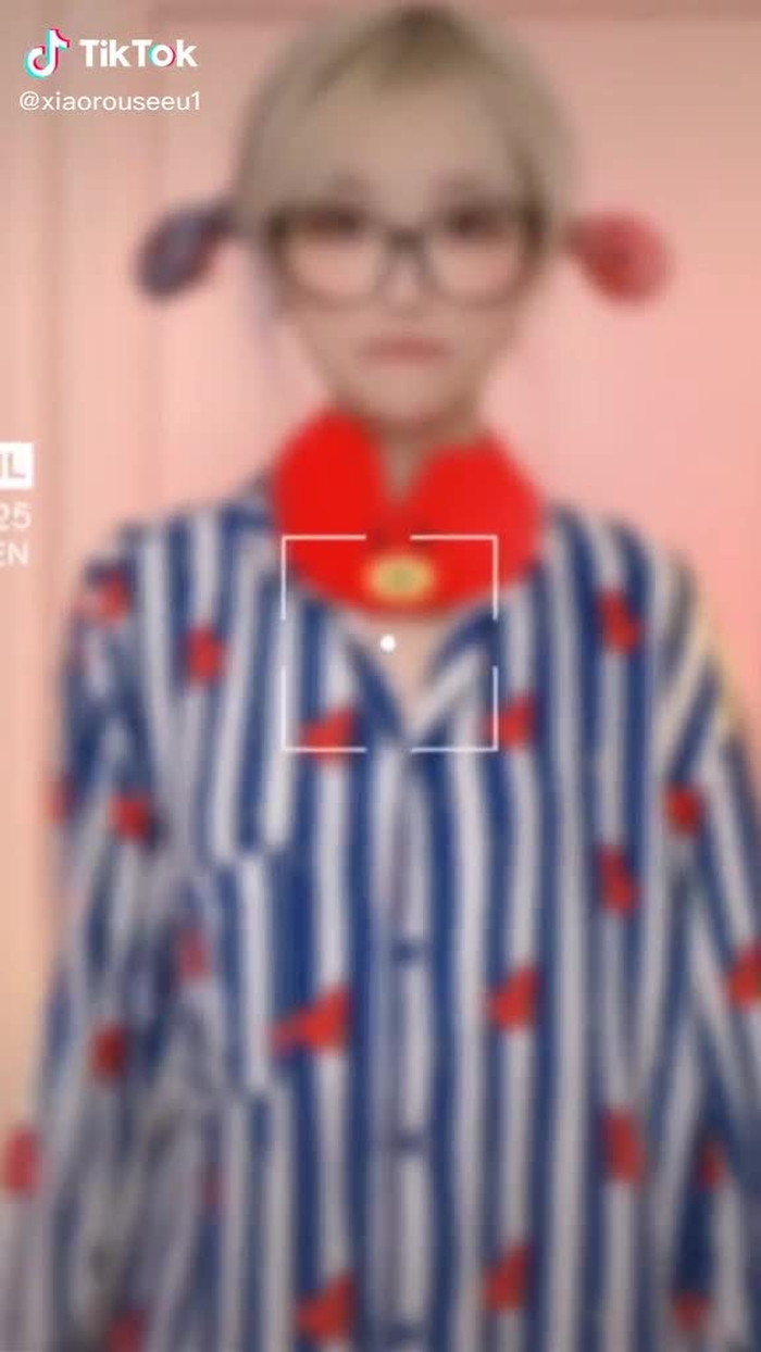 这样的眼神能够锁定你吗？  #tik_tok #foryou #暑期游戏玩玩节 #有杀气童话2 #青蛇劫起变装 #国风合伙人 #白蛇2青蛇劫起 #cosplay #小柔SeeU #小柔SeeU #勇敢牛牛不怕困难