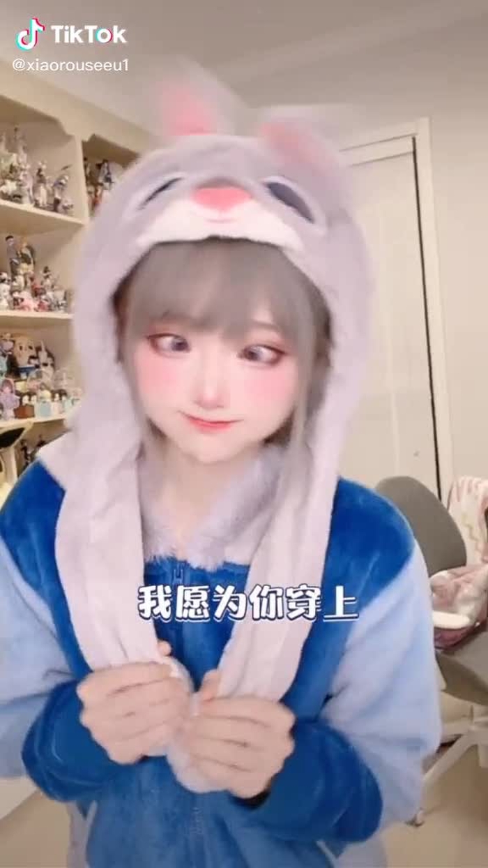 Yes I Do.👰‍♀️#歌曲恋爱画板 #婚纱变装挑战  #tiktok中国 #douyin #小柔seeu #uzzlang #tiktok中国 #cosplay #工具人镜面舞