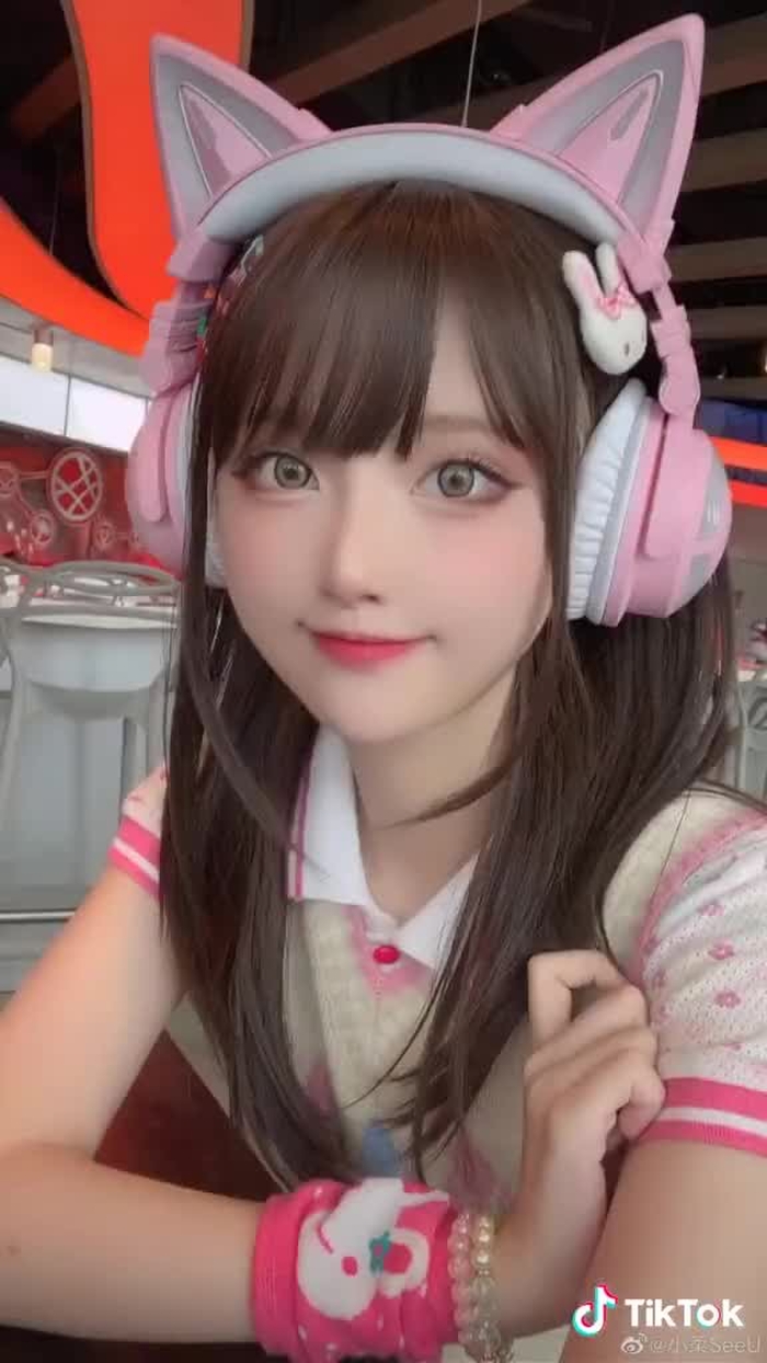 小柔SeeU (@xiaorouseeu8) on TikTok 1