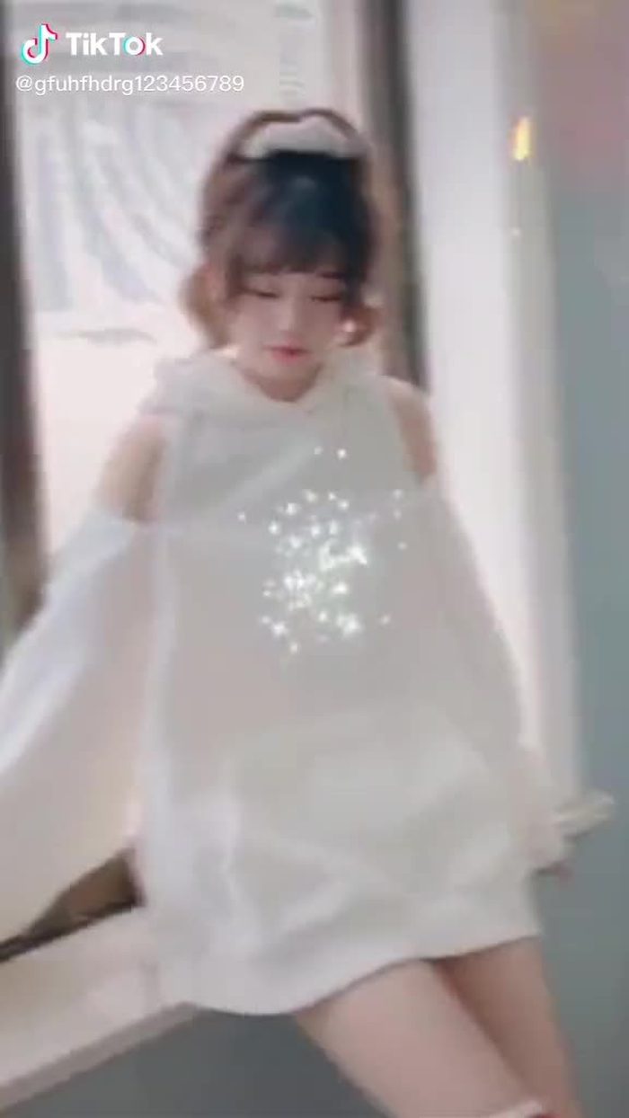 小柔SeeU_tiểu kim lùn (@xiaorouseeu9) on TikTok 43