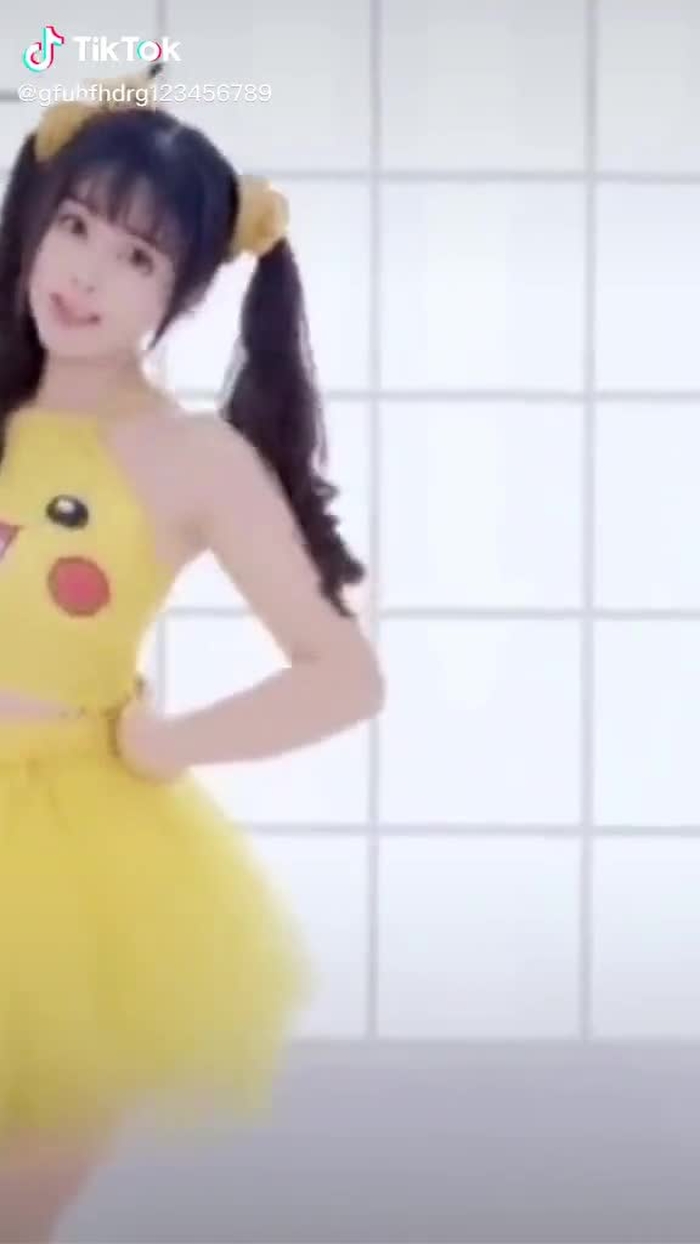 小柔SeeU_tiểu kim lùn (@xiaorouseeu9) on TikTok 48