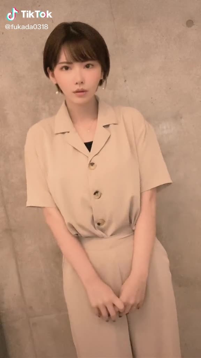 TikTok (ティックトック) で 深田えいみ (@fukada0318) の動画を見る 34