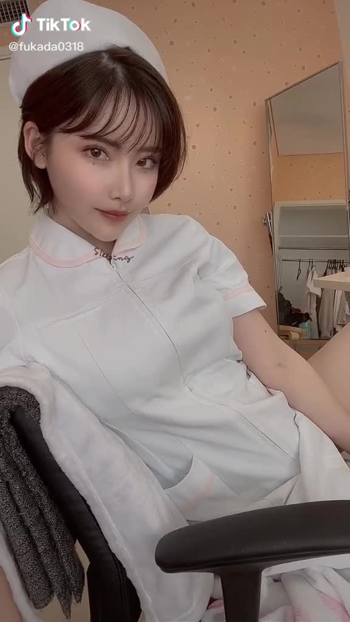 TikTok (ティックトック) で 深田えいみ (@fukada0318) の動画を見る 56