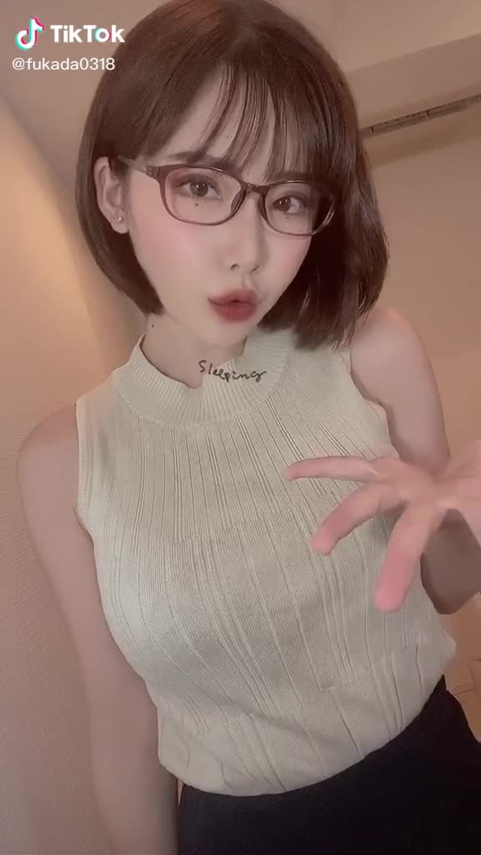レーシックで多少目が赤い