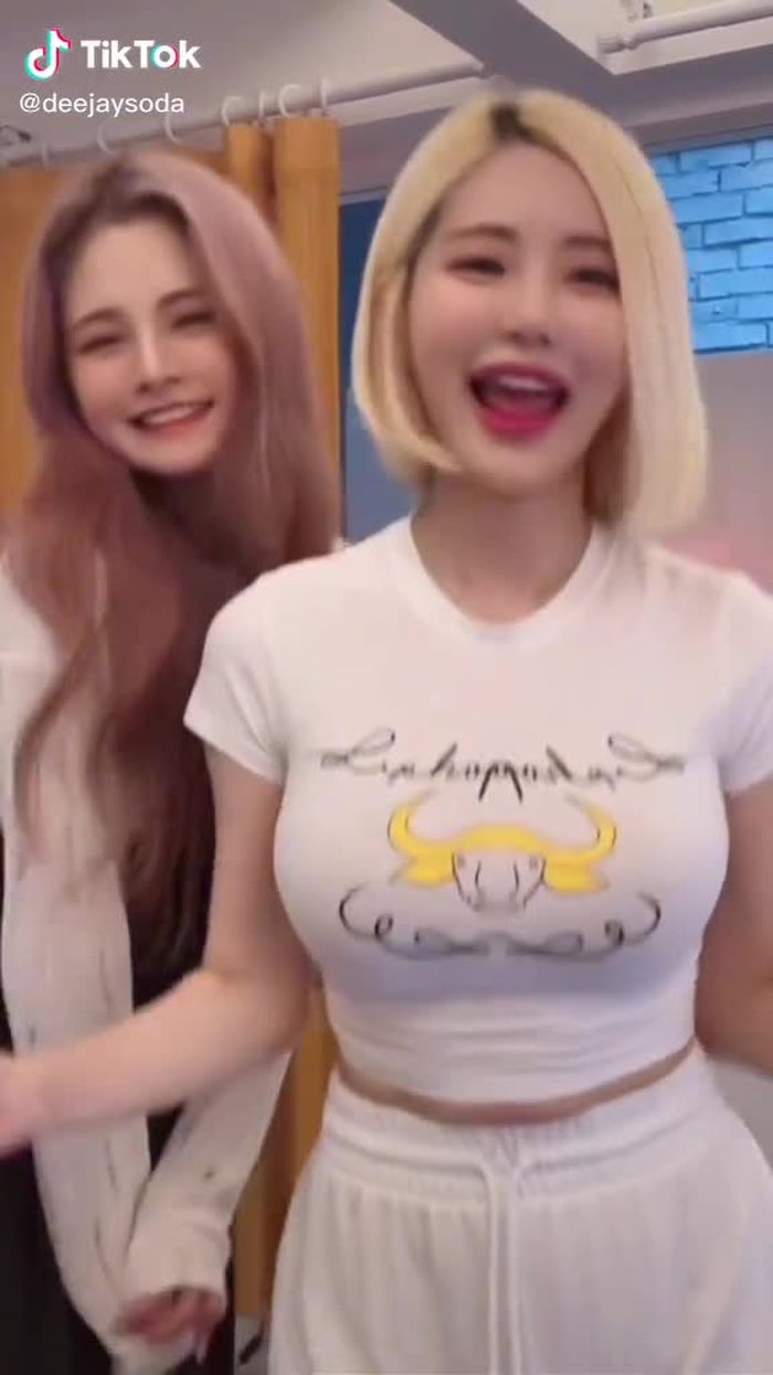 @kellykimkim7 켈리랑 #오케이챌린지 했어요!!👌🏻💕Do this #okaychallenge with me ✨💕 #djsoda