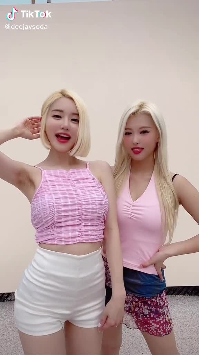 나랑 #오케이챌린지 할 사람?👌🏻💕Do this #okaychallenge with me ✨💕@momoland_161110 #모모랜드 #아인 #djsoda