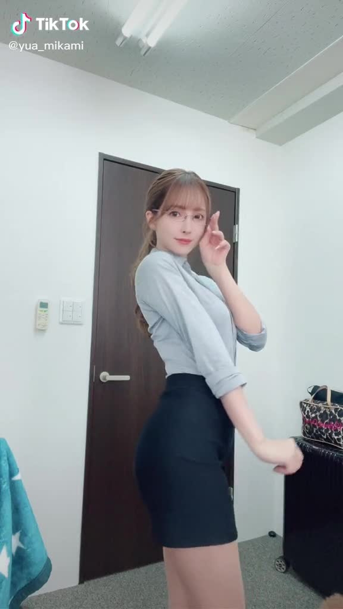 🤓