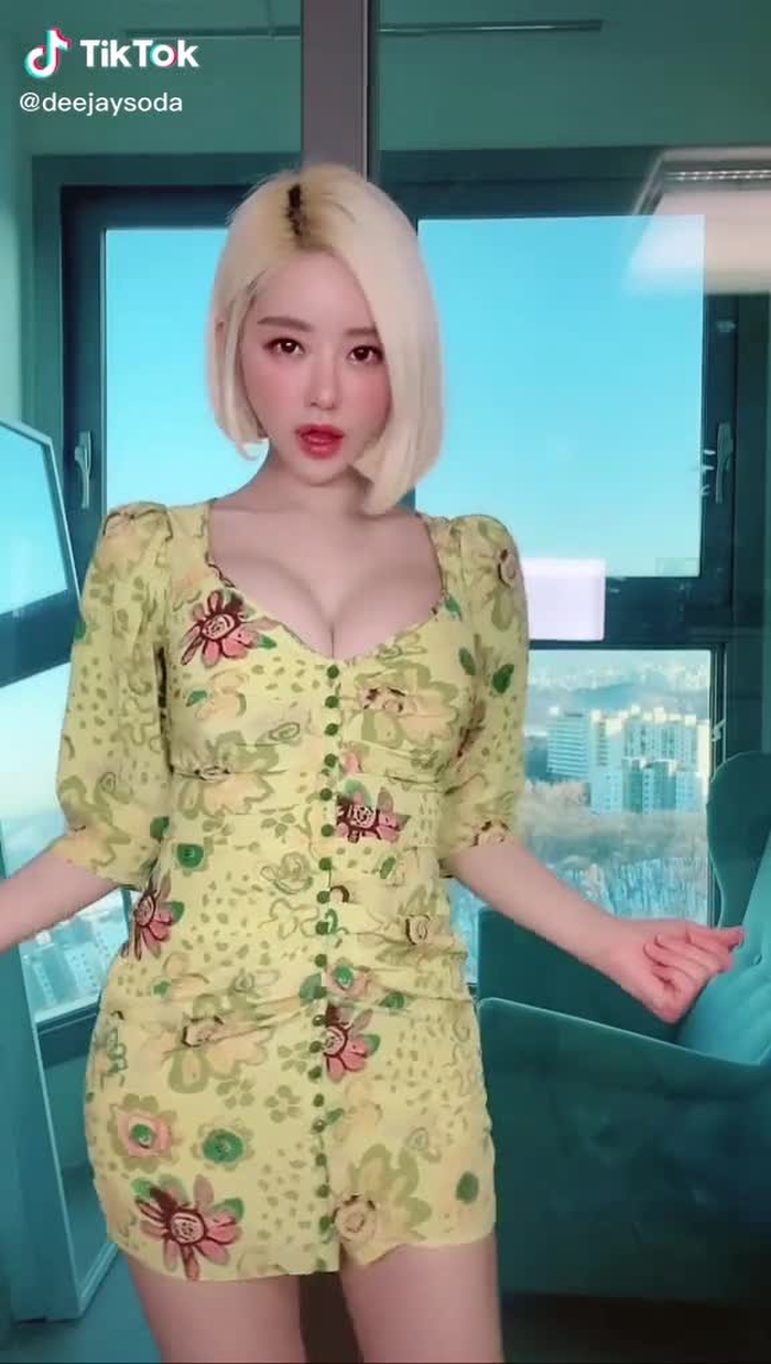 이춤 추면 기분이 좋아~💛🍋 This dance makes me feel so good💚 #djsoda #dj소다 #디제이소다 #copines #fyp 1
