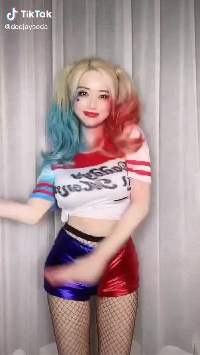 너네들이 할리퀸하라고 해서 할리퀸으로 변신하고 공연했어~ 어때?❤️💙 #슈팅스타챌린지 #shootingstarchallenge #djsoda #dj소다 #디제이소다 #fyp