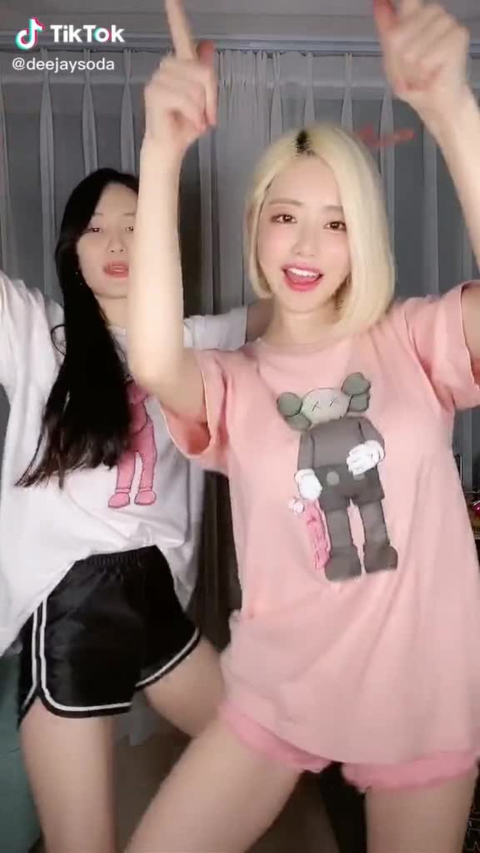 @meemeekorea 이제 월요일이다 예이예이~~😂😂 #dj #dj소다 #디제이소다 #fyp