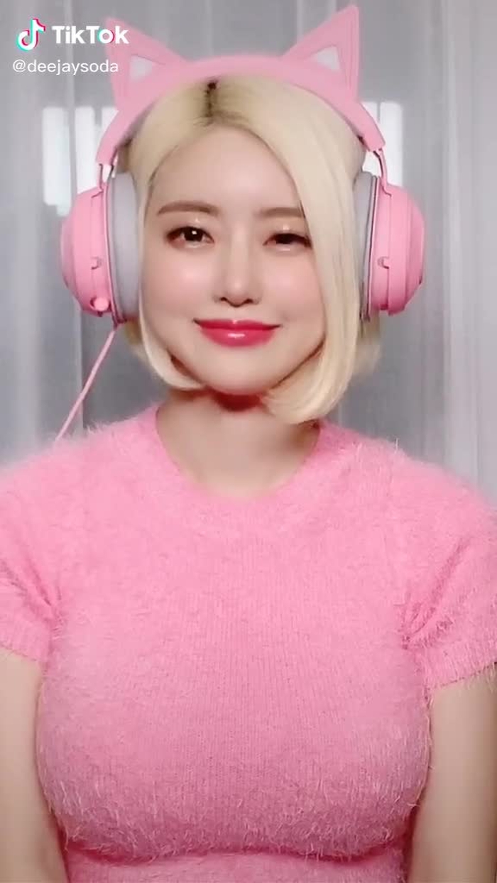 볼살 가지고 놀기~😻💕