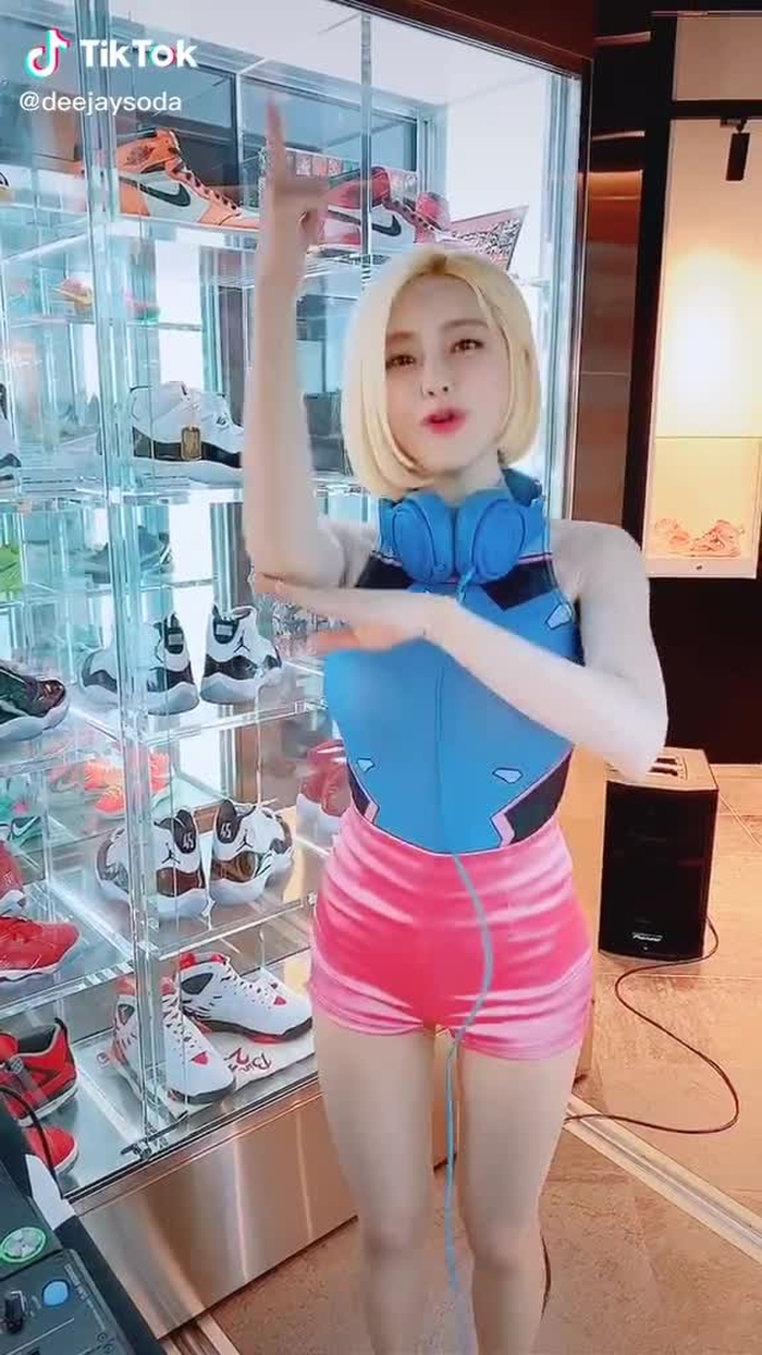 #ShootingStarChallenge 🌟#DJ소다 #슈팅스타챌린지 💖 소다가 직접 뽑아서 선물을 드려요🎁 1등 아이패드,2등 소다랑 식사,3등 소다랑 슈팅스타 먹기,4등 소다티셔츠+사진싸인 5등 소다썬크림+사진싸인 1