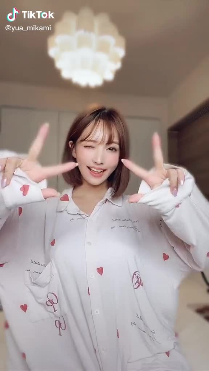 TikTok (ティックトック) で 三上悠亜 (@yua_mikami) の動画を見る 9
