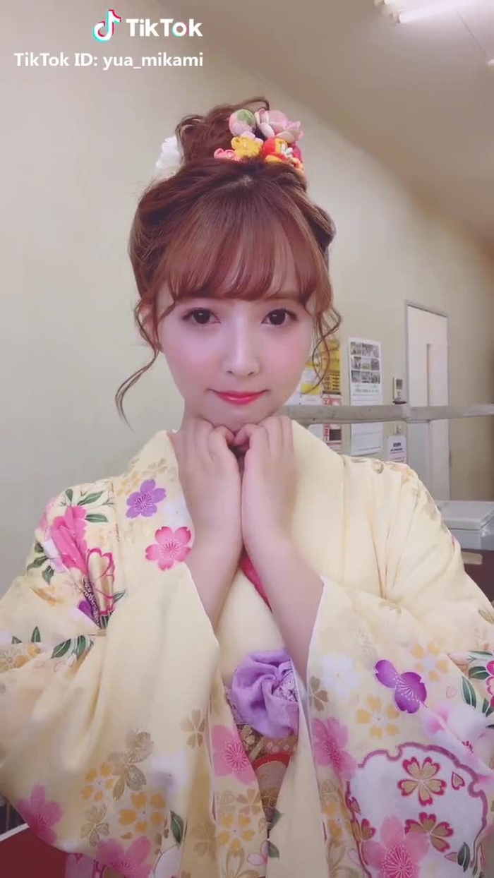 TikTok (ティックトック) で 三上悠亜 (@yua_mikami) の動画を見る 12