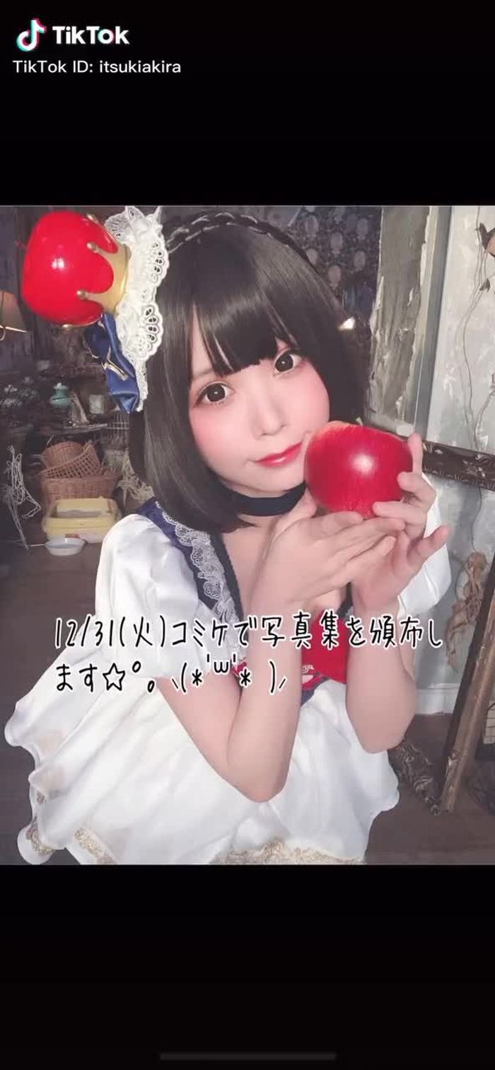 コミケ4日目はサークル参加で写真集を頒布します！ぜひ会いに来てくださいね#⸜(๑⃙⃘'ᵕ'๑⃙⃘)⸝⋆*#コスプレ #コスプレイヤー #コミケ #コミケコスプレ #cosplay