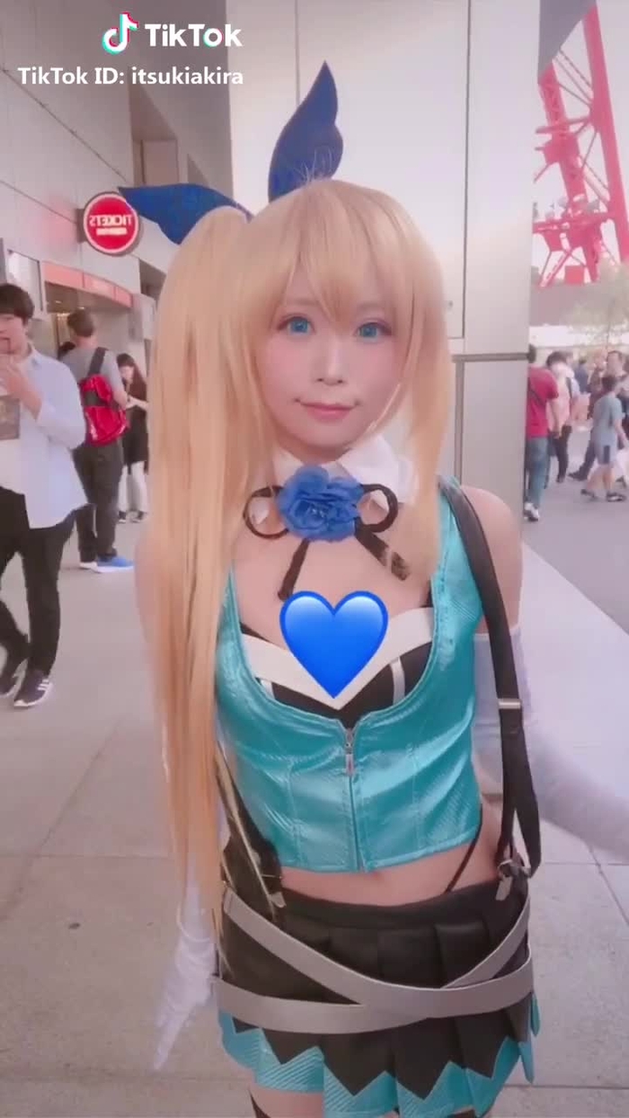 @ミライアカリ ちゃんの #コスプレ で #ドゥドゥダンス  踊ってみました🦋#コスプレイヤー #コスプレイベント