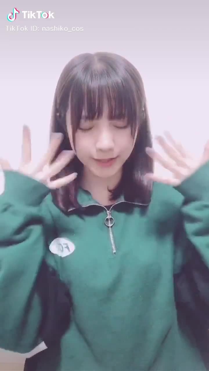 こっちみないで〜！ #ハズカシガール