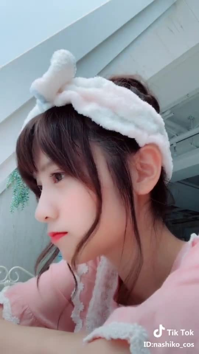 TikTok (ティックトック) で 桃月なしこ (@nashiko_cos) の動画を見る 1