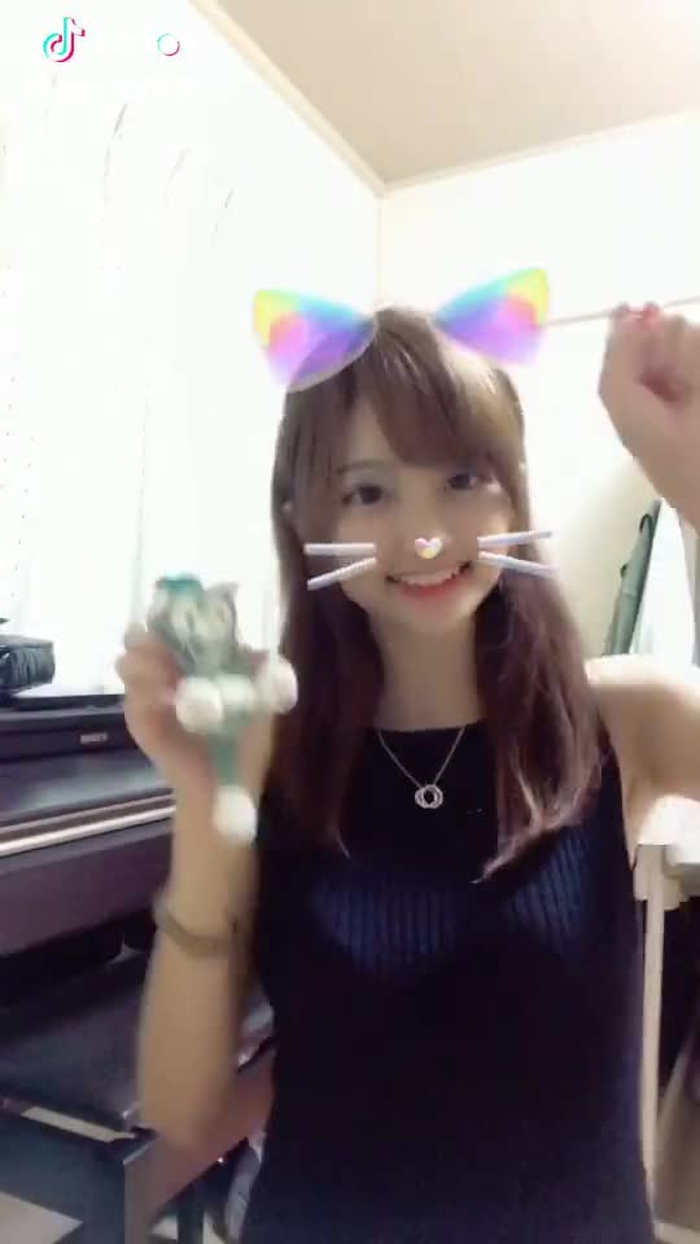す、好きだにゃん🐱笑 彼氏なんか当分作らん！ #ニャンニャンニャン #猫 #セルフィー  #誰でもダンス