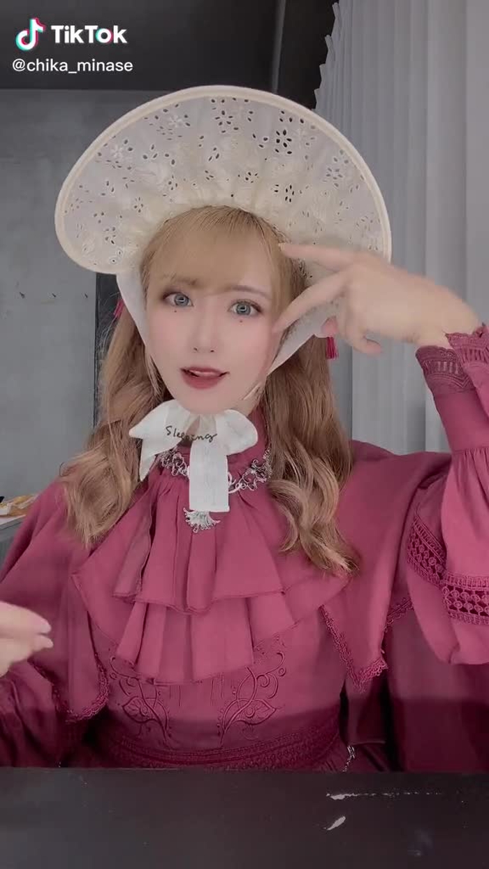 赤色すき〜！可愛いロリィタ着たよ♡ #水瀬ちか #オススメのりたい #オススメ乗ってたら教えて #ロリィタ #tiktok夏祭り