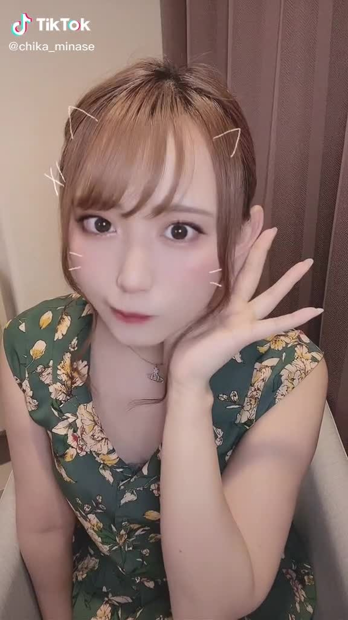 IQ3って感じ🤪 #水瀬ちか #オススメのりたい #オススメ乗ってたら教えて #おうち時間 #夏コーデ