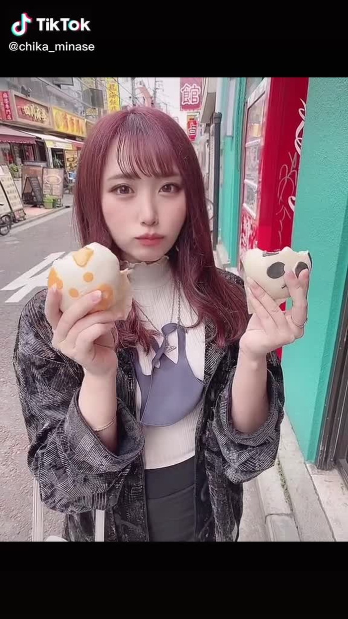 食べるのだーーーいすき😌💗 #水瀬ちか #オススメのりたい #オススメ乗ってたら教えて #横浜中華街食べ歩き