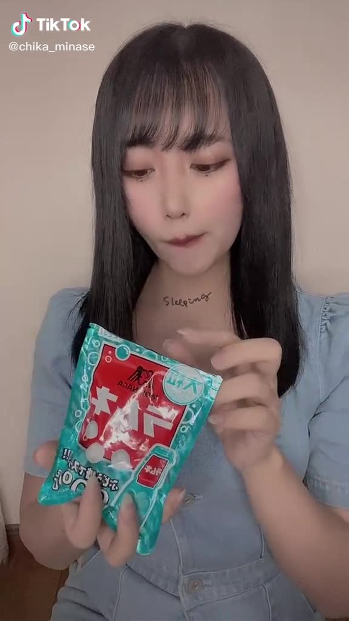ハイになるブツを食べるぜえ！ #水瀬ちか #オススメのりたい #オススメ乗ってたら教えて