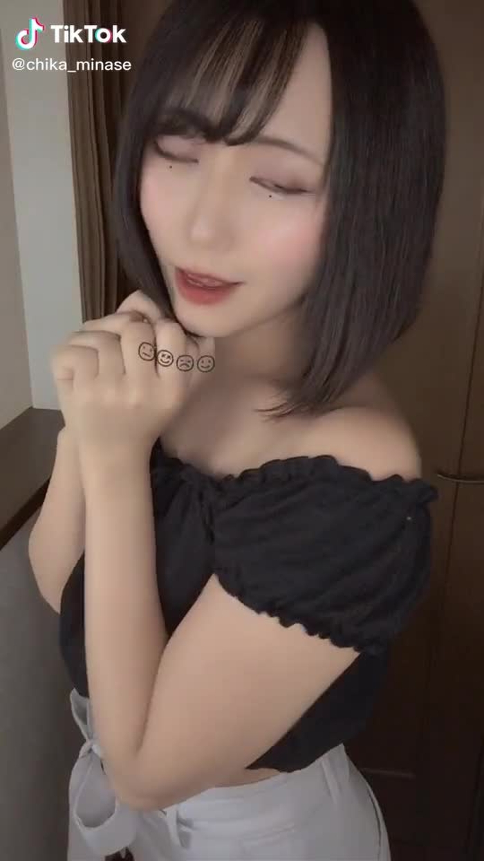 クロミしか勝たん #水瀬ちか #おすすめにのりたい #おすすめのってたら教えて #背中のタグ見えてるなぁ