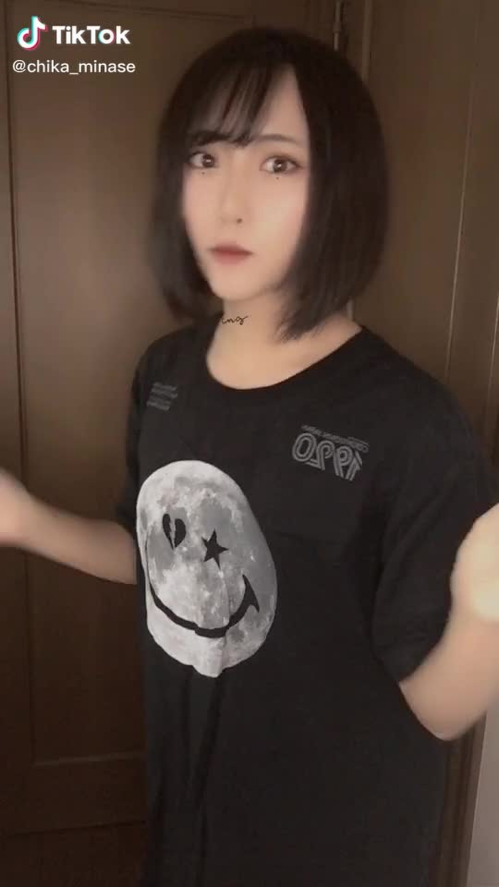 シャツの畳まれシワは見ないで #水瀬ちか #おすすめにのりたい #いいねほしい #おすすめのってたら教えて