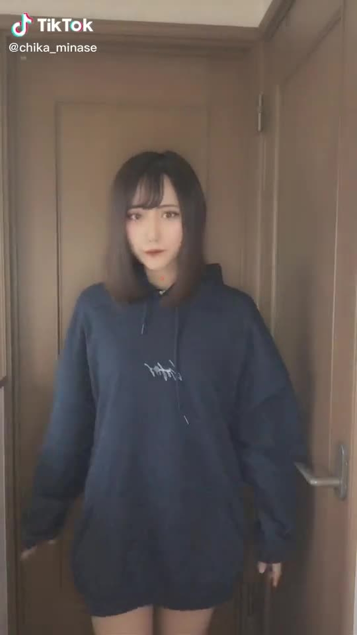 腰が上手く振れませんねぇ！絶対領域万歳！ #水瀬ちか #おすすめにのりたい #いいねほしい #おすすめのってたら教えて
