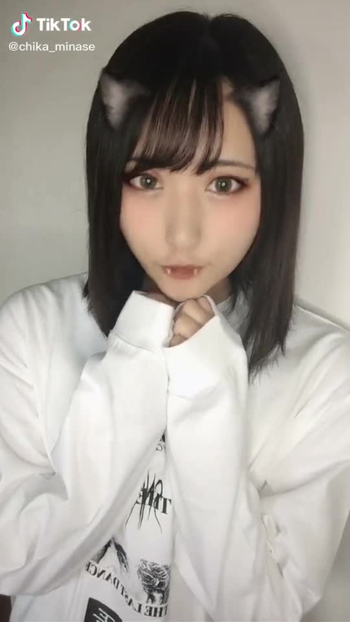こないだのイベントにTikTokのフォロワーさん来てくれたから投稿頑張ることにしました(笑) #グヤミにゃん #水瀬ちか #おすすめにのりたい #いいねほしい