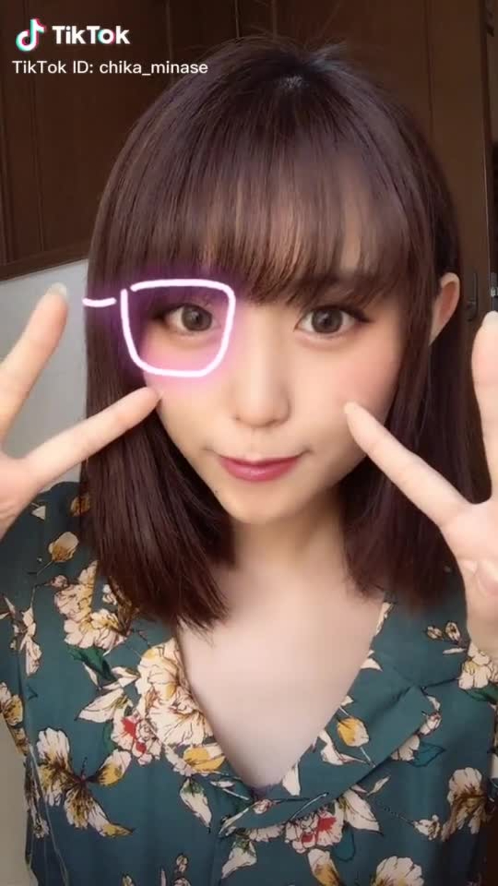 べ！べべ！！ #水瀬ちか #おすすめにのりたい #いいねほしい #ネオンダンス