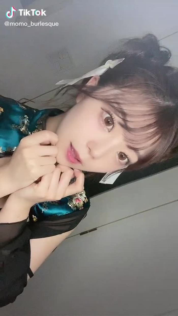 誰か一緒に制服デートしよう🐼#JK #JKに戻りたい#チャイナ服 #チャイナコスプレ #運営さん大好き #バーレスク東京もも #バーレスク東京