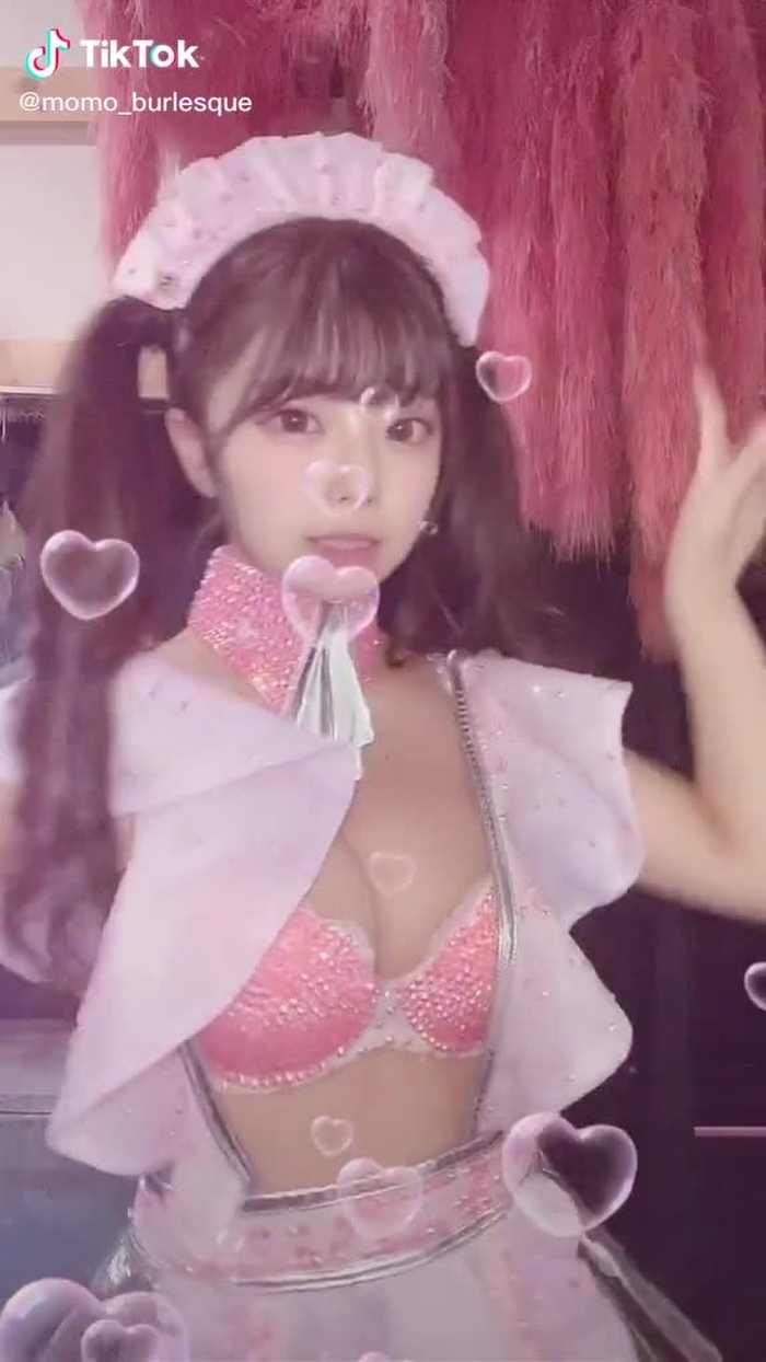 バーレスクの衣装はさいっっっっこうに可愛いんです🥺💖衣装の写真はインスタに！水着はTwitterに！載っけてます！#バーレスク東京 #誰でも二次元 #tiktokspotlight #おすすめ #おすすめに載りたい #fyp #foryou #추천