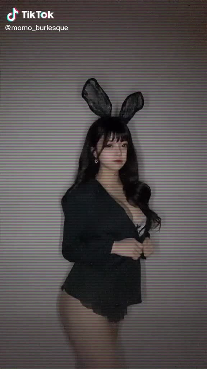 #report_test_001 今日のコスプレインスタライブみてくれたかな？？🐰💜うさぎかわいかった？？？#バーレスク東京 #バーレスク#うさぎコスプレ #セクシーレディー #sexylip #sexy#おすすめのりたい #おすすめ1番上