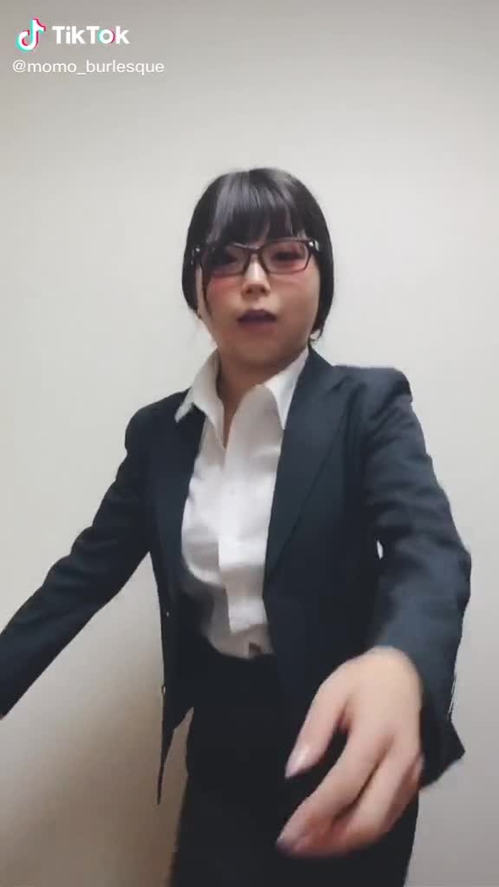わざとだよ？？？？💗#おうちで過ごし隊 #変身#変身してくれ #変身動画 #ol #大学生日常 #女子大生#バーレスク