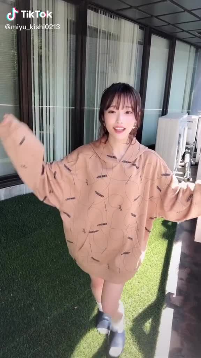 えっと…すき。を言えなかった岸みゆちゃん笑#撮影の裏側 #今こんなことやってみた #推してください #おすすめ