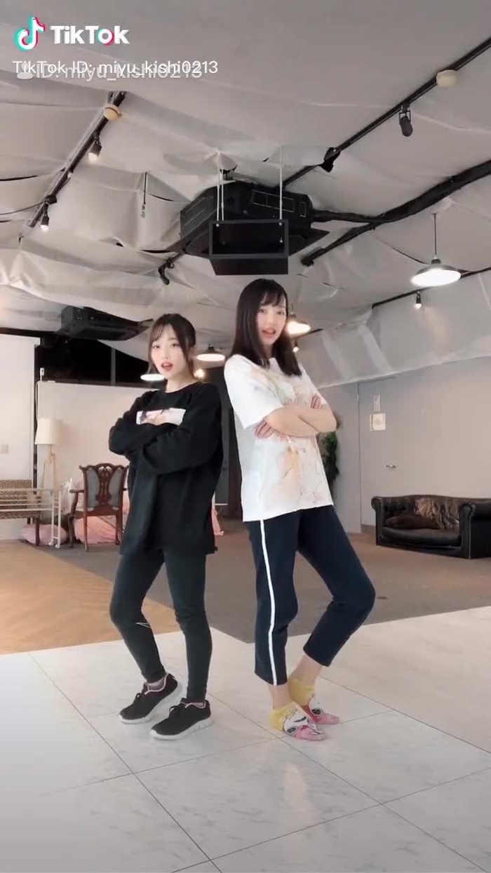 最後まで見てね😂リアクションの癖が強い😂@ねそぽ #おすすめ #おすすめのりたい #運営さんお願い大好き #リアクション #リアクション芸人 #癖が強い #ゼロイチファミリア#バズれ