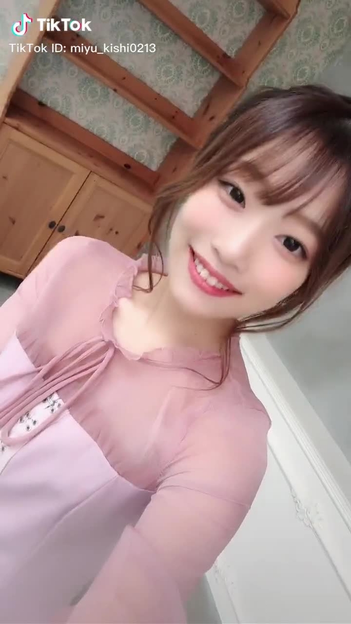 追いかけてくれませんか？💗#おすすめ #おすすめのりたい #有名になりたい #運営さん大好きなんでおすすめ載せてください #フォロー #いいねください #ゼロイチファミリア #追いかけてもいいですか