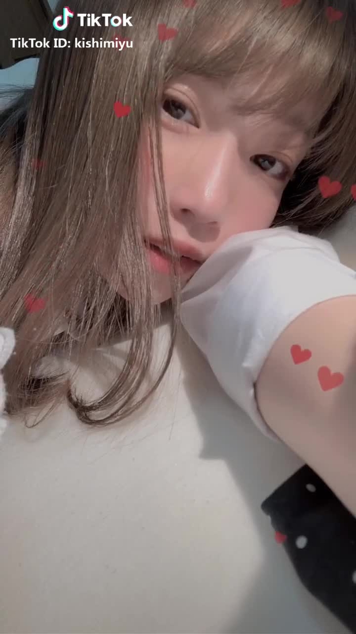 TikTok (ティックトック) で 岸みゆ (@miyu_kishi0213) の動画を見る 5