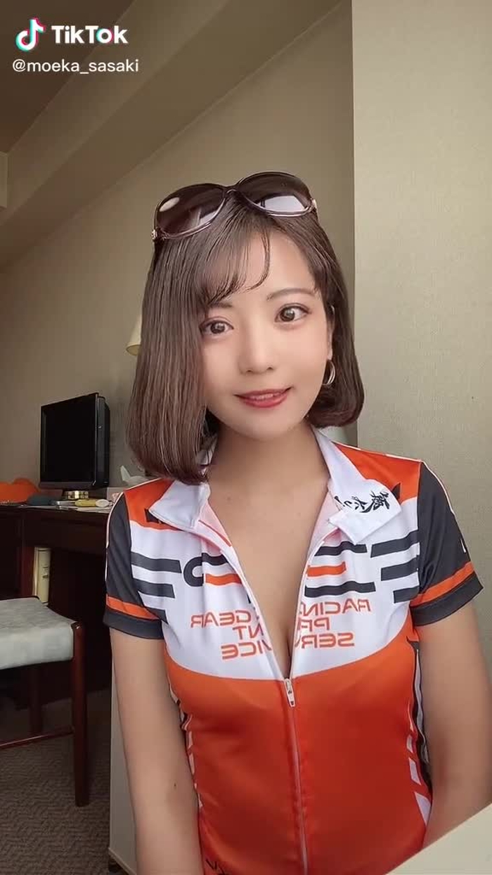 レースクイーンです#おすすめ#佐々木萌香