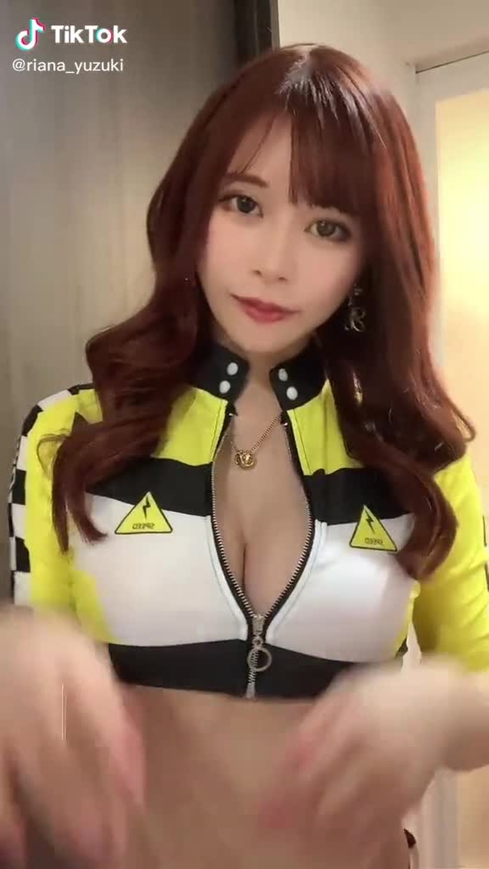 #セクシー女優