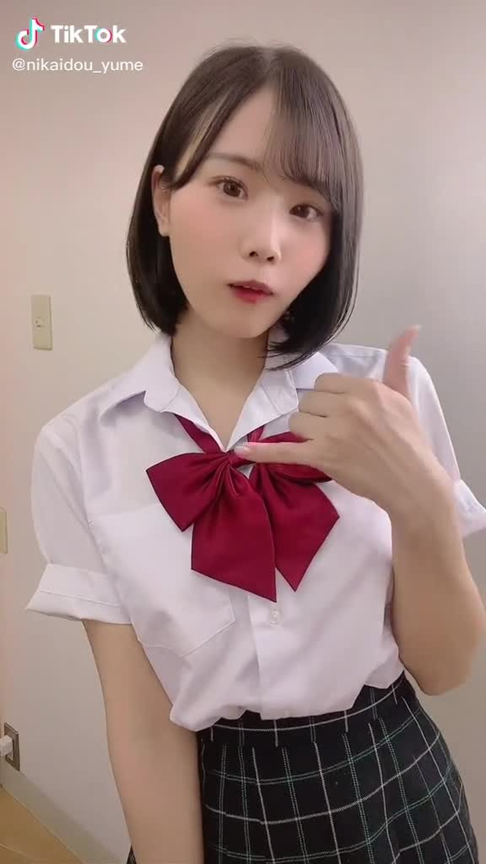 白シャツから透けるロマン