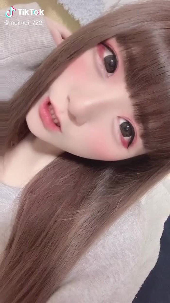 引きこもりなのでだいたいスウェット😪今日はお仕事ですが、 #キャバ嬢 #キャバクラ #AZITO  #富山  #引きこもり #ホワイトフィルター