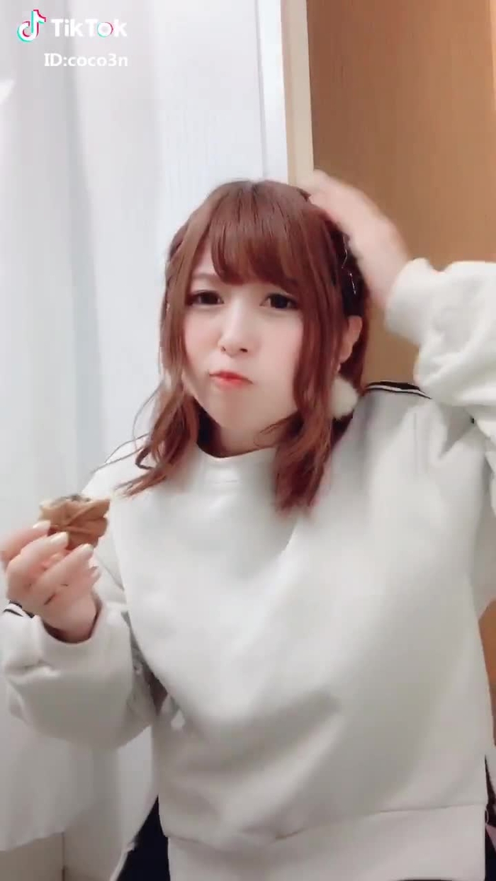 #ウマーベラス イベントでいただいたお菓子を食べまくったAM1時。