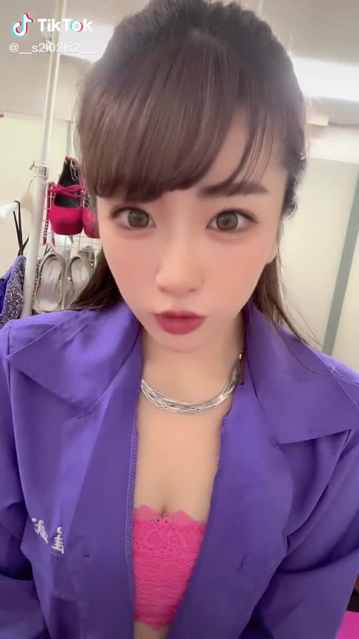 音源ひっかけのやつだった😂共有からライン開いて1番目の人にLINEするといいことあるみたい♡#ベルメイク #セカオワ #レースクイーン #特攻服女子 #コスプレ衣装