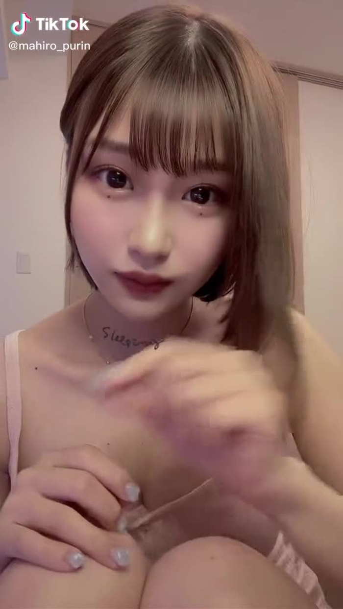 TikTok (ティックトック) で 唯井まひろ (@mahiro_purin) の動画を見る 1