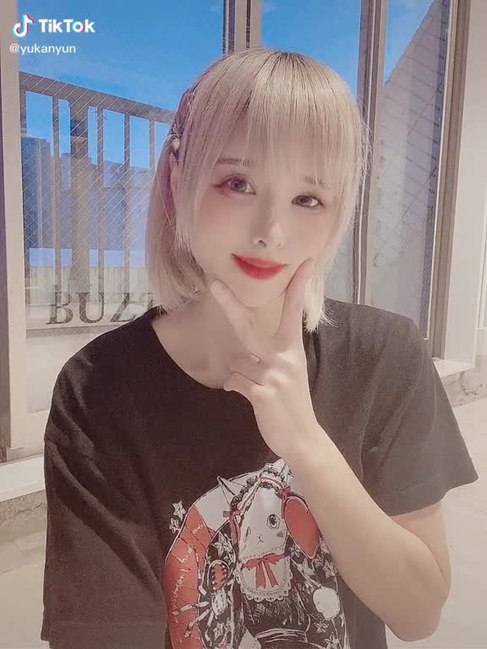 顔は加工しないときついけど声はめちゃくちゃASMRのエンジニアさんに褒められたので声フェチの人もそうでないひともぜひ…(´>///<｀)#声優 #ASMR